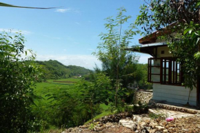 Fam Sugiono Cottage - Studio House